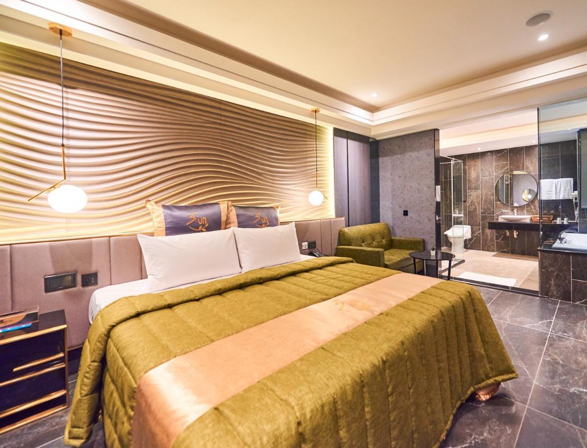 Sun Motel Kaohsziung Kültér fotó