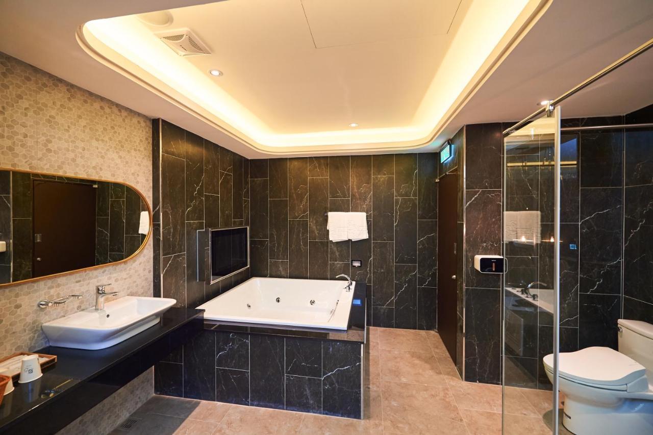 Sun Motel Kaohsziung Kültér fotó